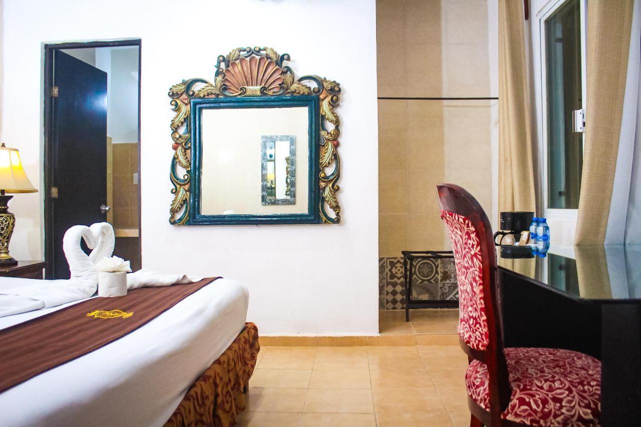 Palacio Canton Hotel - Valladolid Valladolid  Bagian luar foto