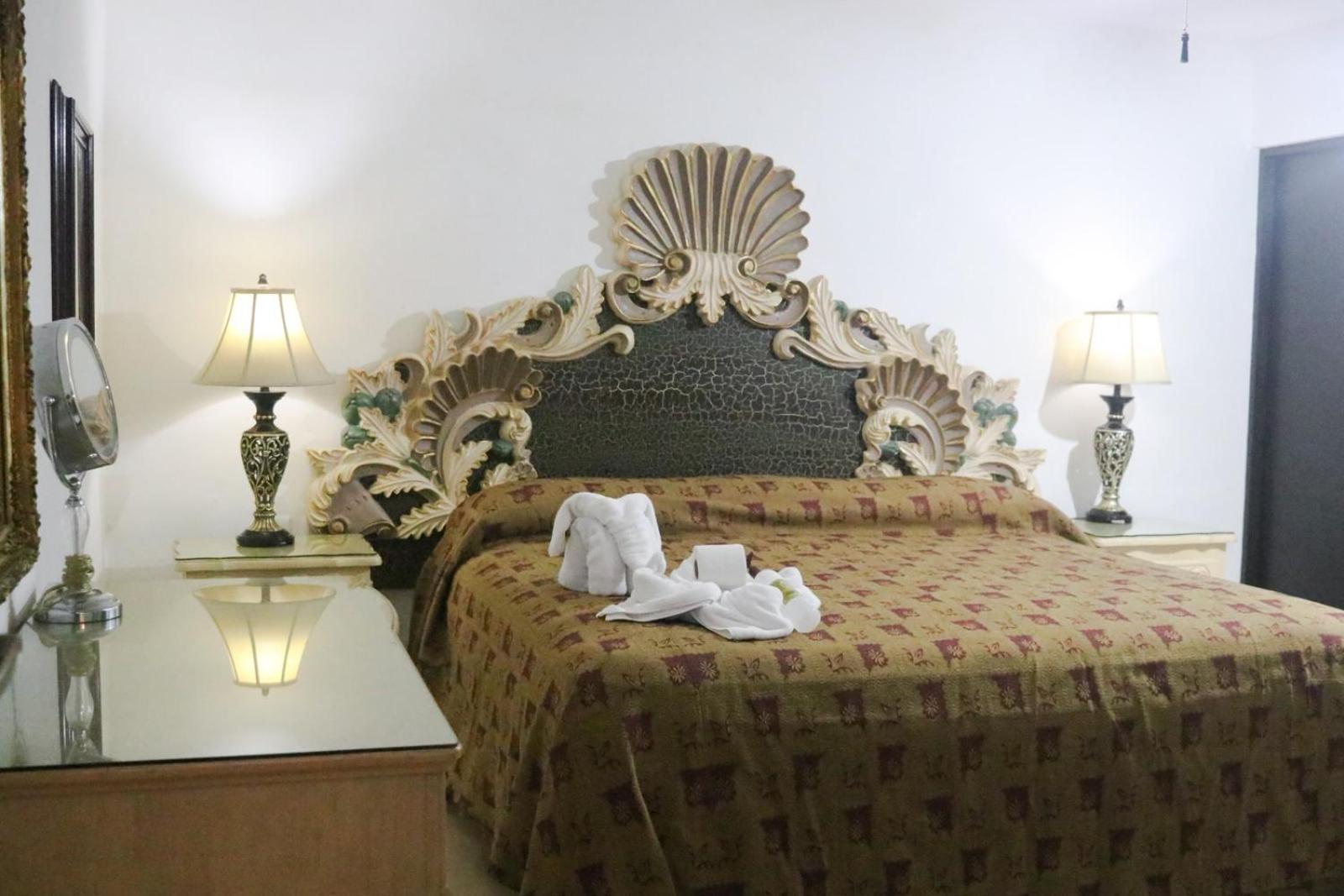 Palacio Canton Hotel - Valladolid Valladolid  Bagian luar foto